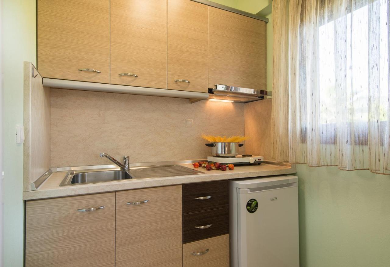 Apartamento Rodon Garden Sarti Exterior foto