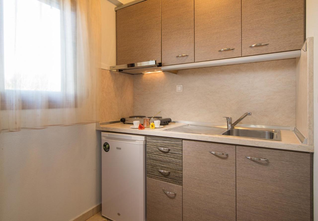 Apartamento Rodon Garden Sarti Exterior foto