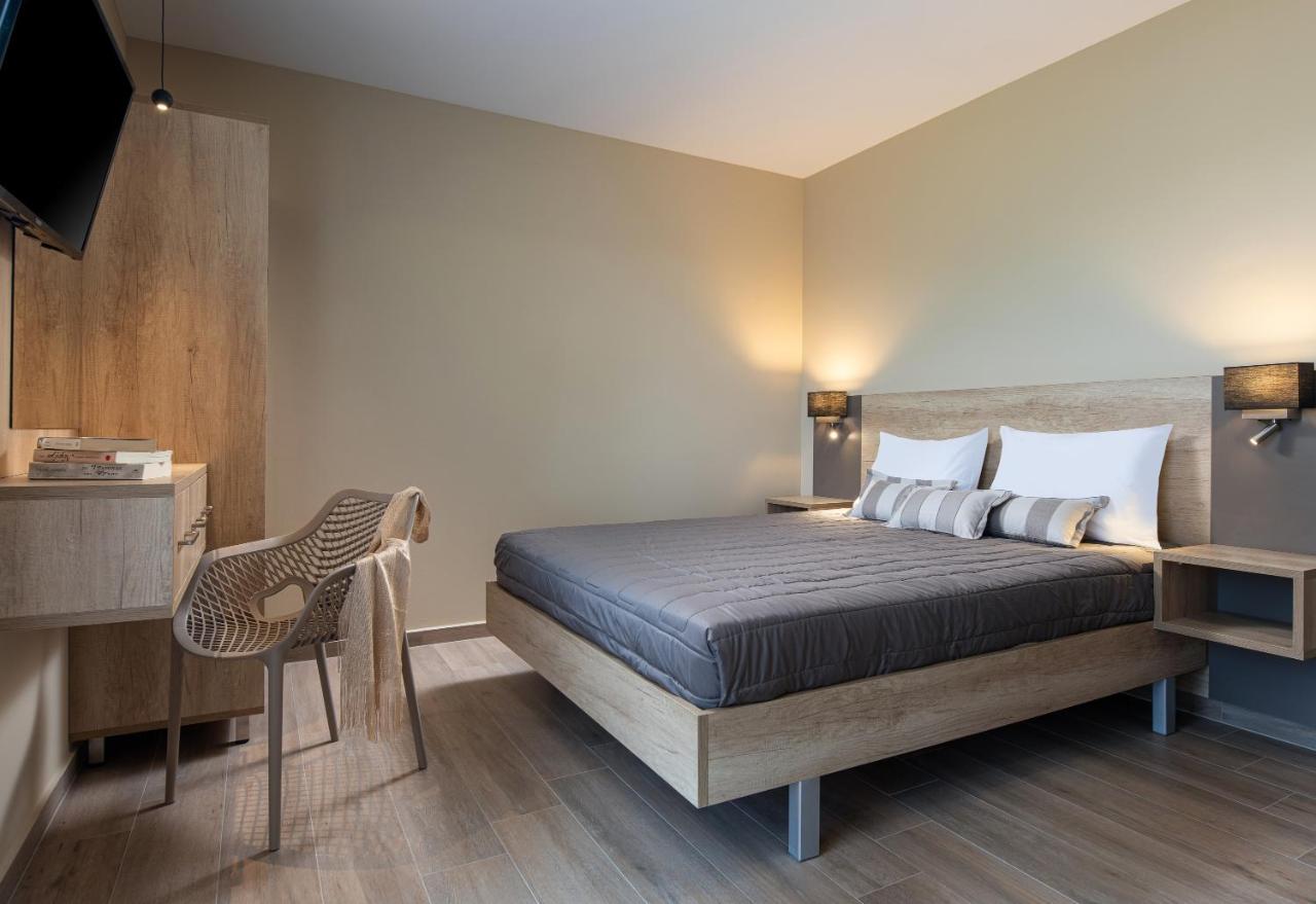 Apartamento Rodon Garden Sarti Exterior foto